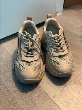 Steve Madden Cream Platform Sneakers